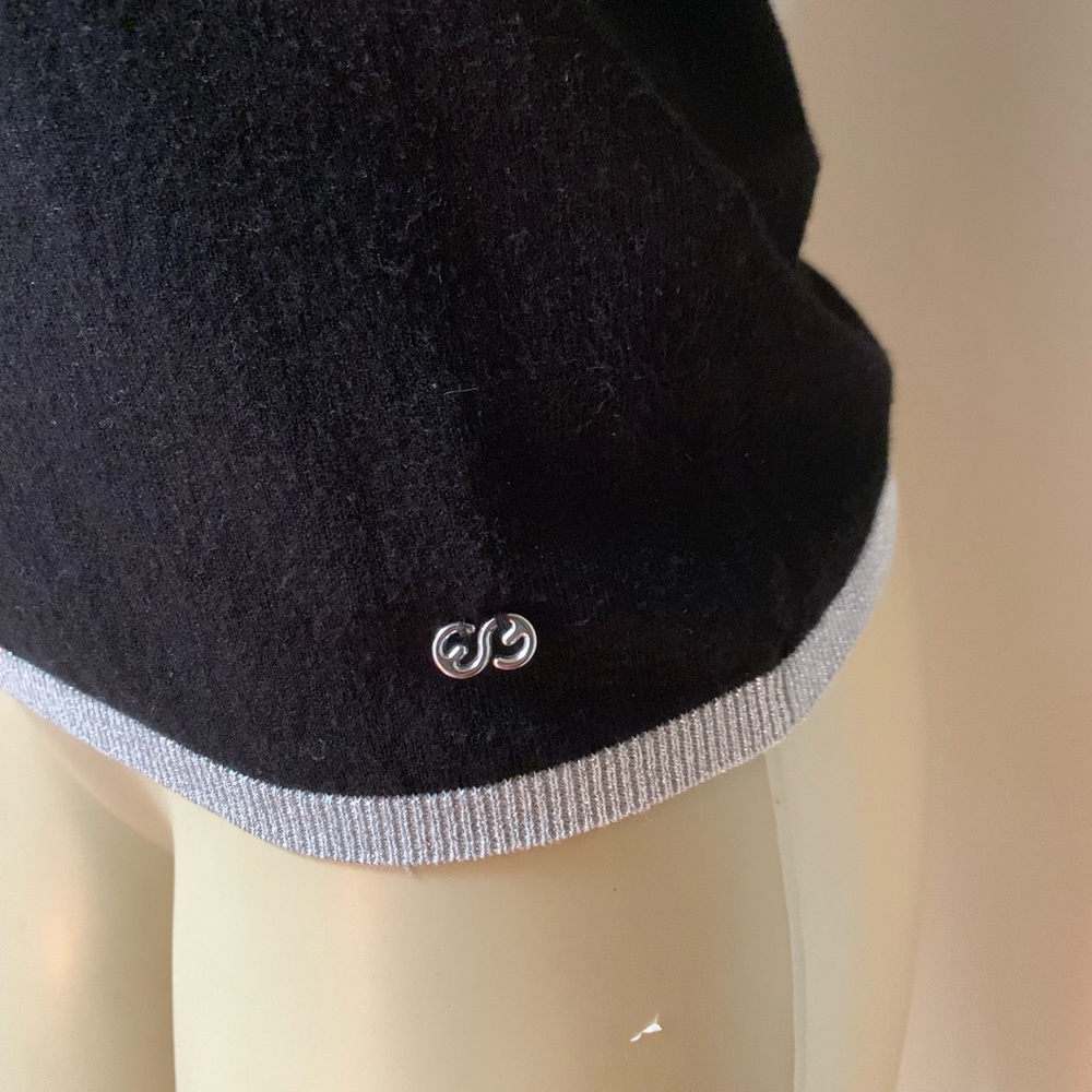 Tops - Picture 3 of 6